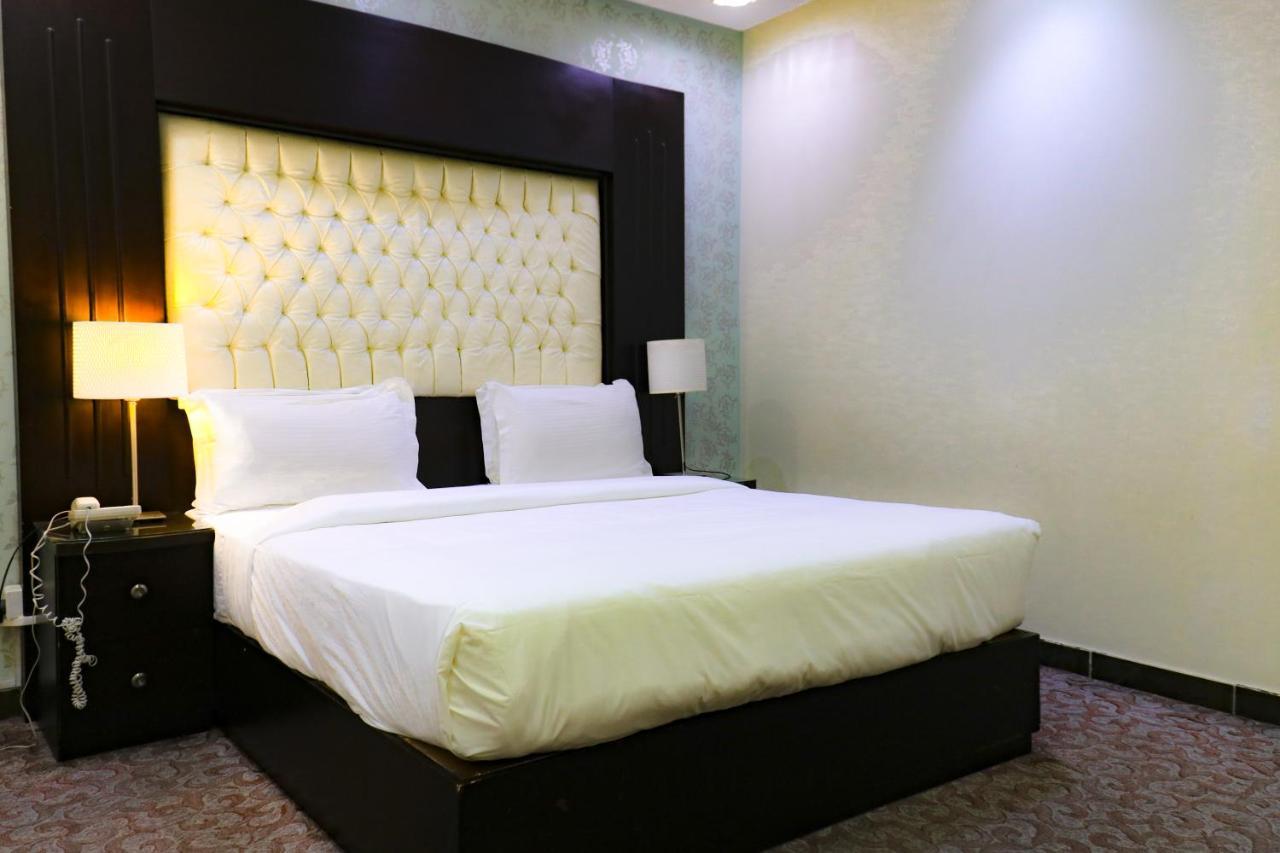 Diyafat Al Saada Serviced Apartments - Ishbillia Riyad Extérieur photo